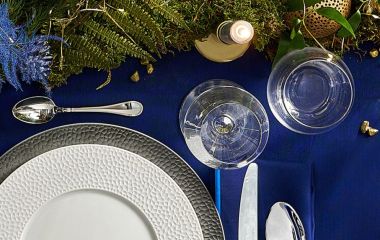 Сервировка новогоднего стола от DEGRENNE. 